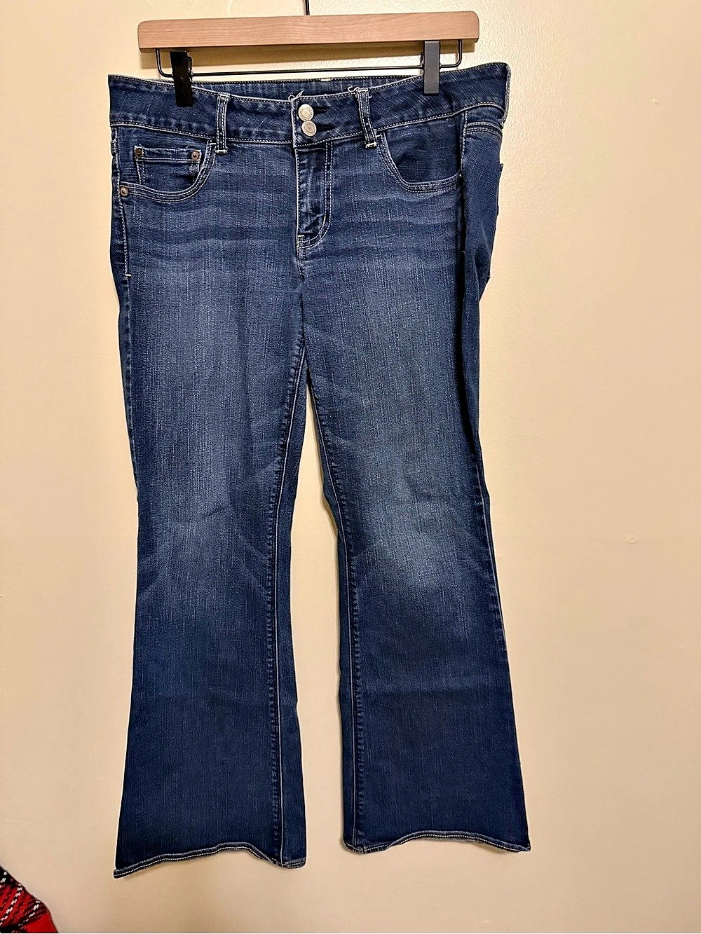 American Eagle Super Stretch Flare Jeans Flare Jeans in Blue Waist 12